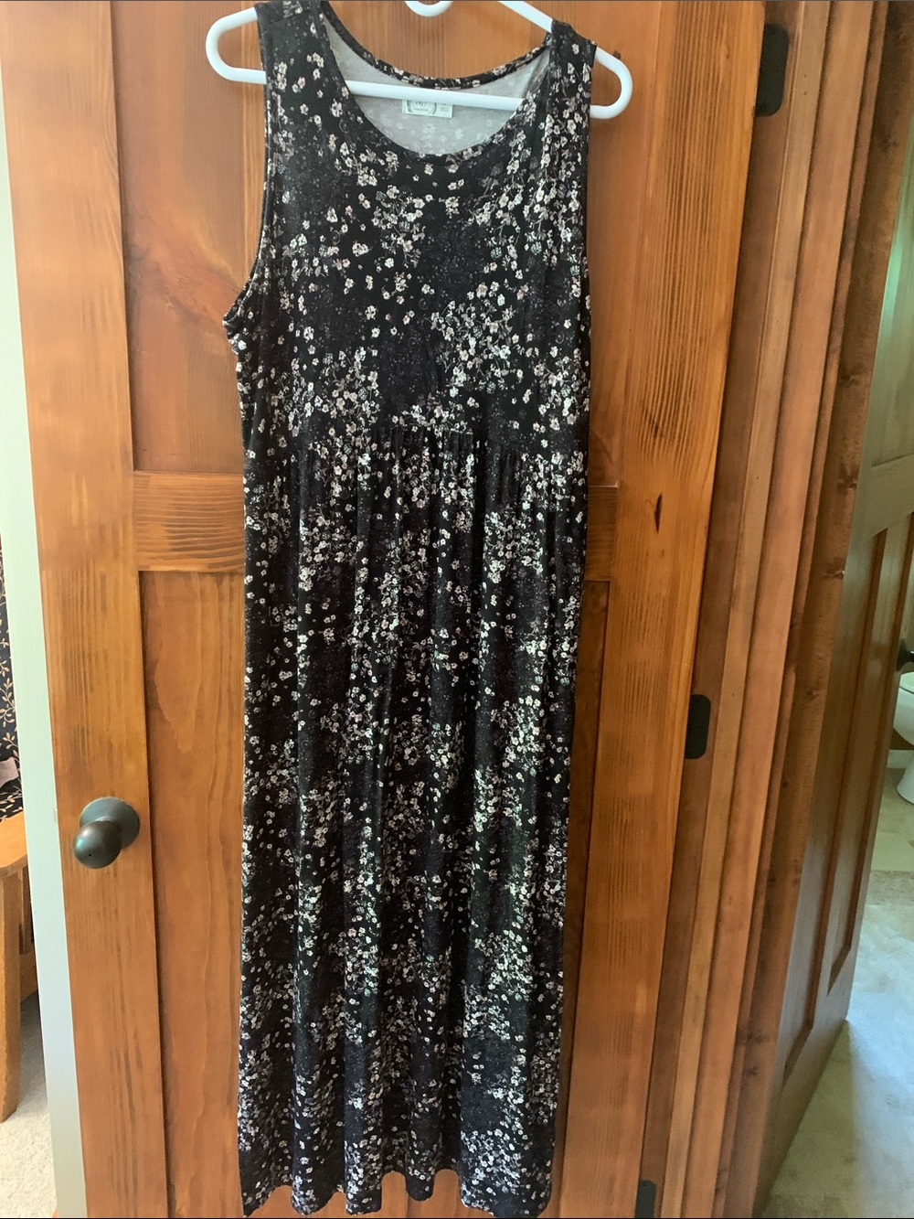Maurices Black Floral Sleeveless Maxi Dress